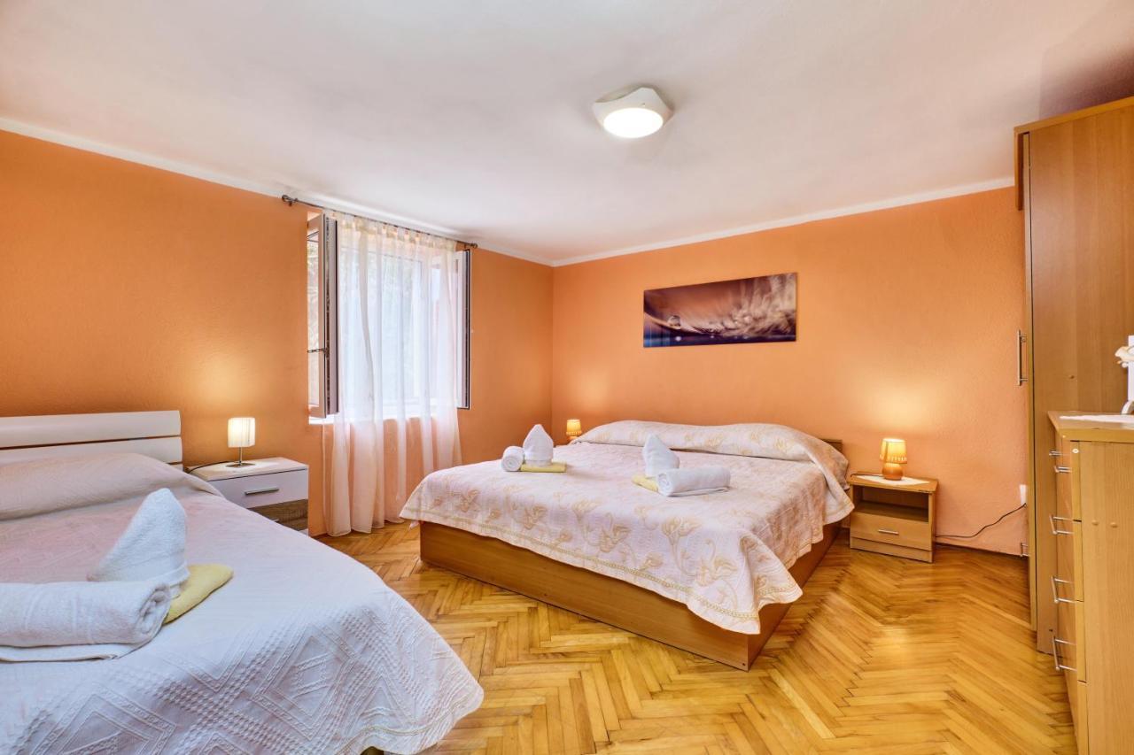 Ljubica Appartamento Lussingrande
